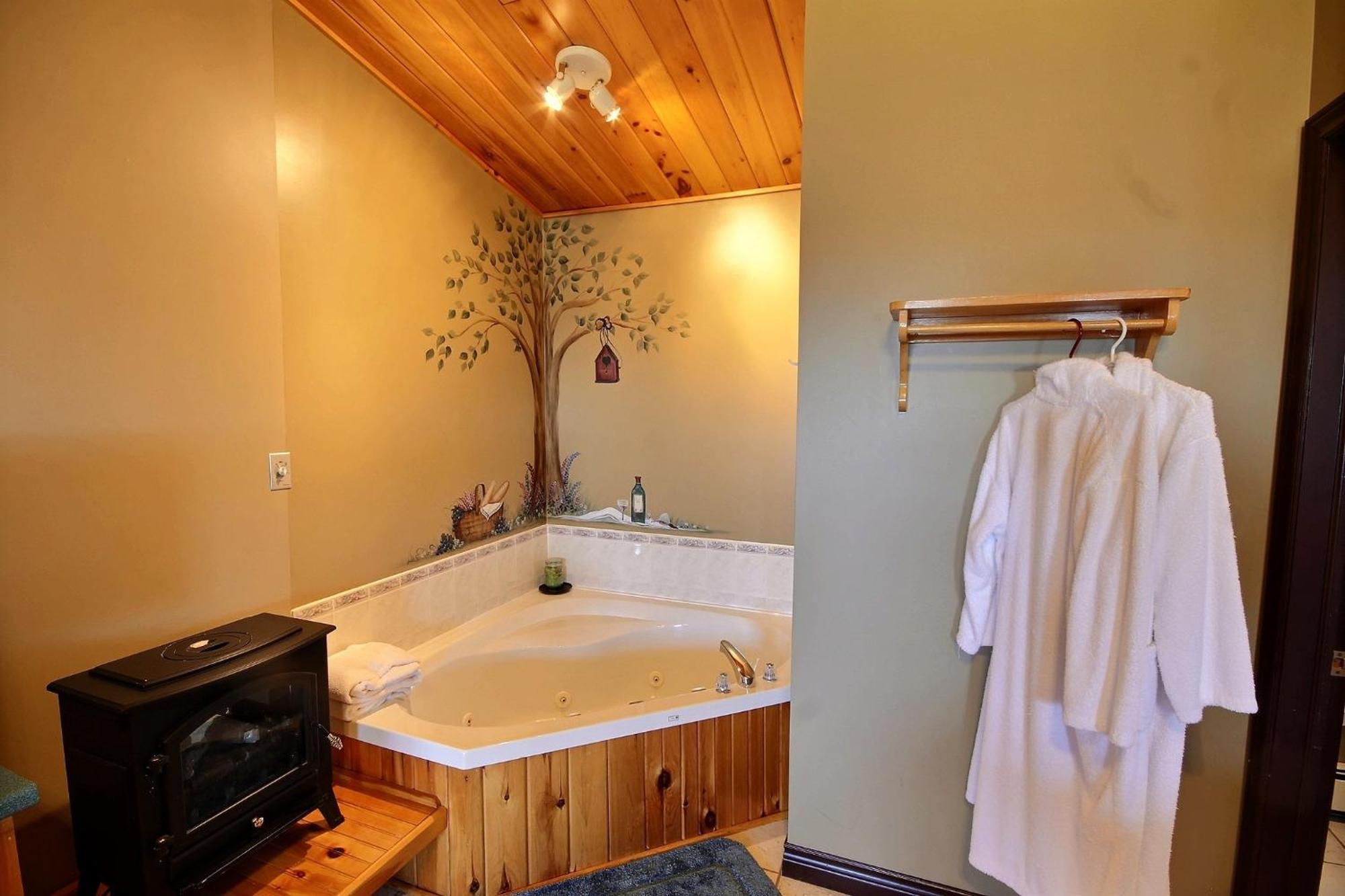 Cavendish Bosom Buddies Cottage Resort Bilik gambar